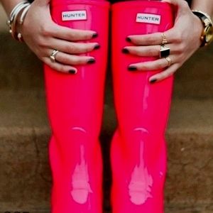 Hunter Hot Pink Tall Rain Boots